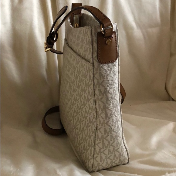 MK CROSSBODY MESSENGER BAG - Picture 4 of 7